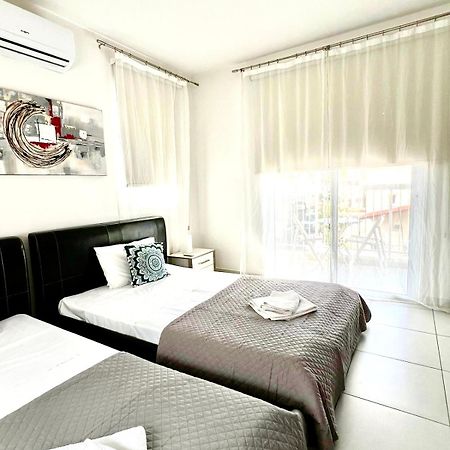 Dafni Villa Ekaterina 3 Bdrm Protaras Bagian luar foto