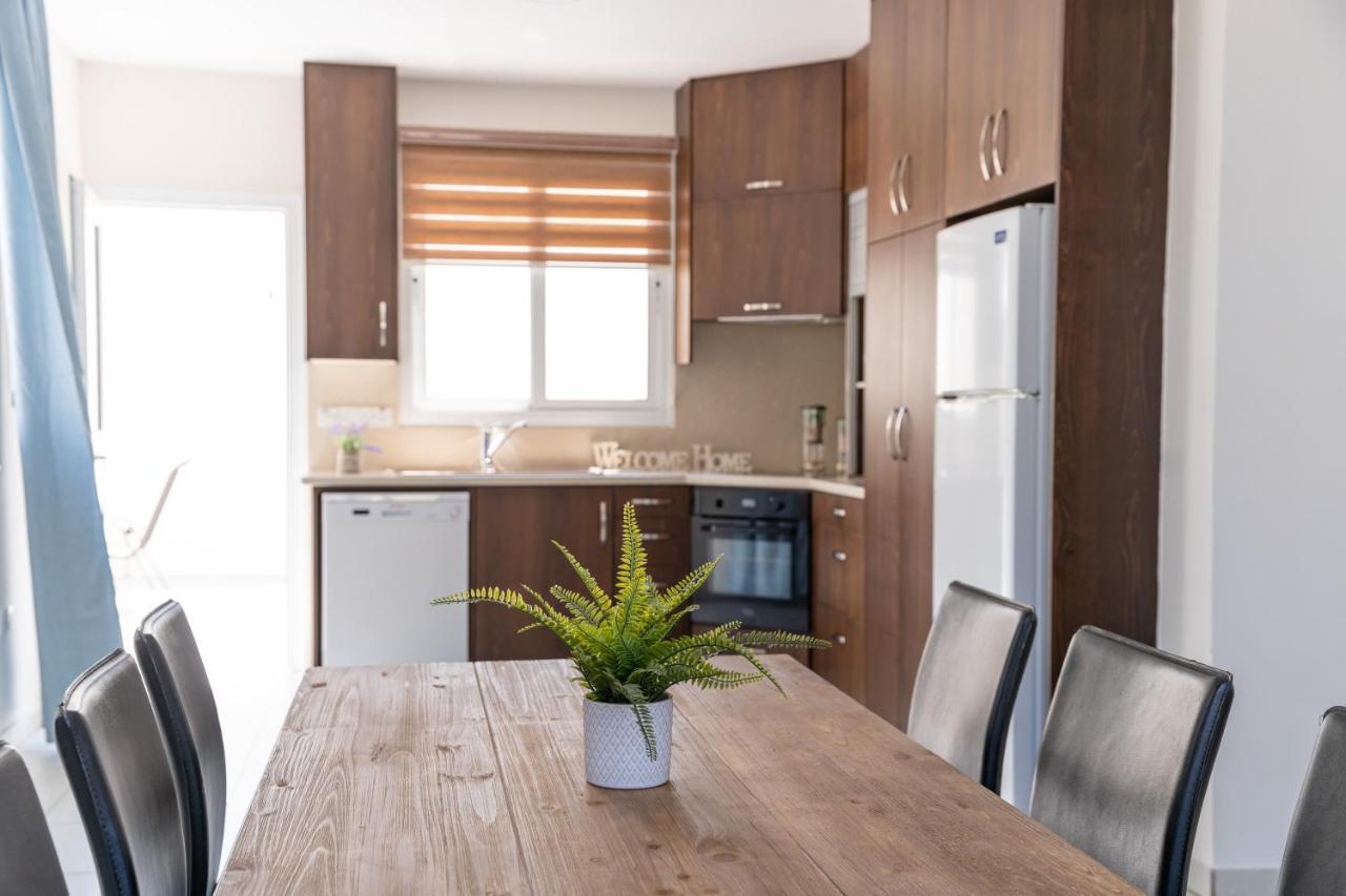 Dafni Villa Ekaterina 3 Bdrm Protaras Bagian luar foto