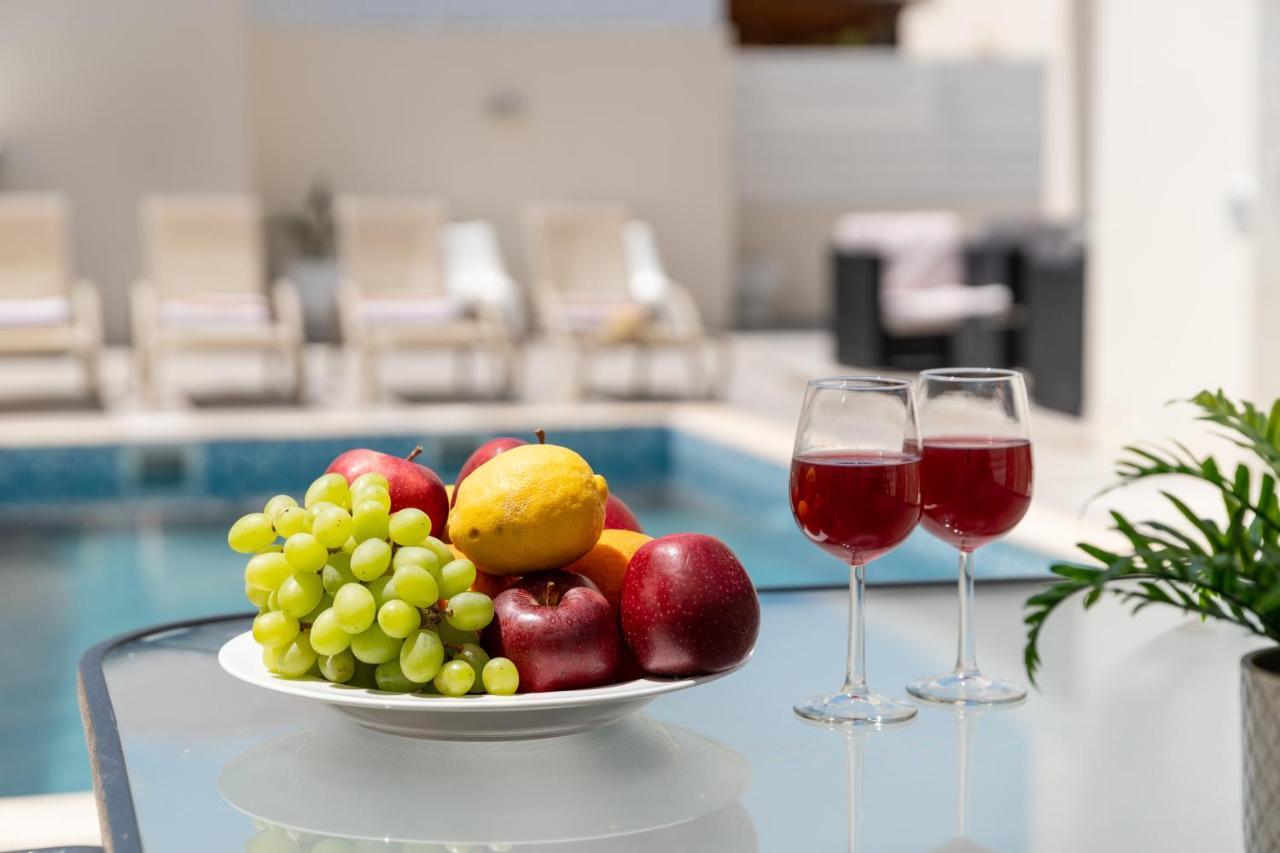 Dafni Villa Ekaterina 3 Bdrm Protaras Bagian luar foto
