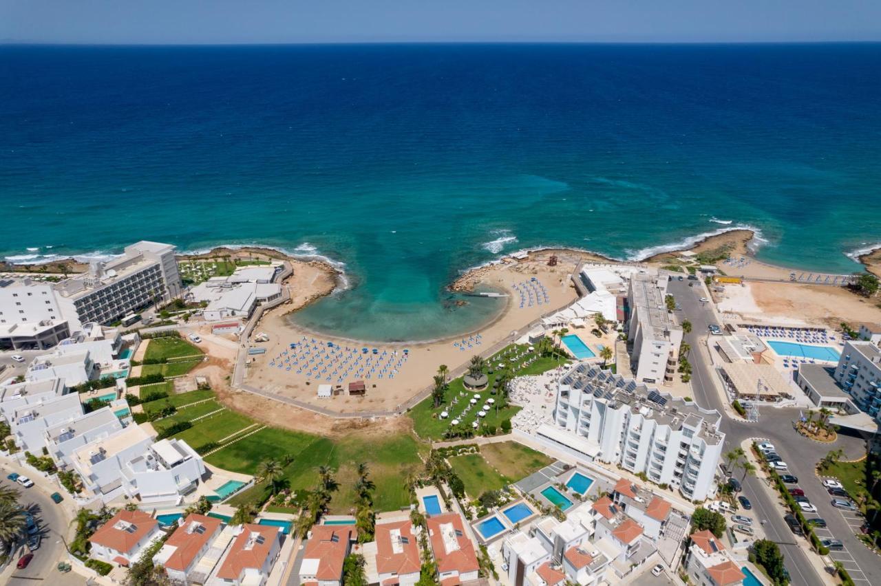 Dafni Villa Ekaterina 3 Bdrm Protaras Bagian luar foto