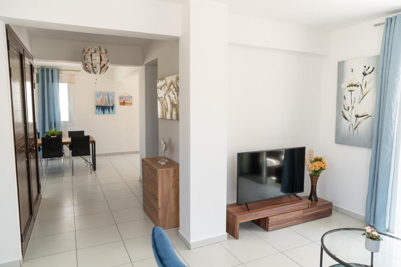 Dafni Villa Ekaterina 3 Bdrm Protaras Bagian luar foto