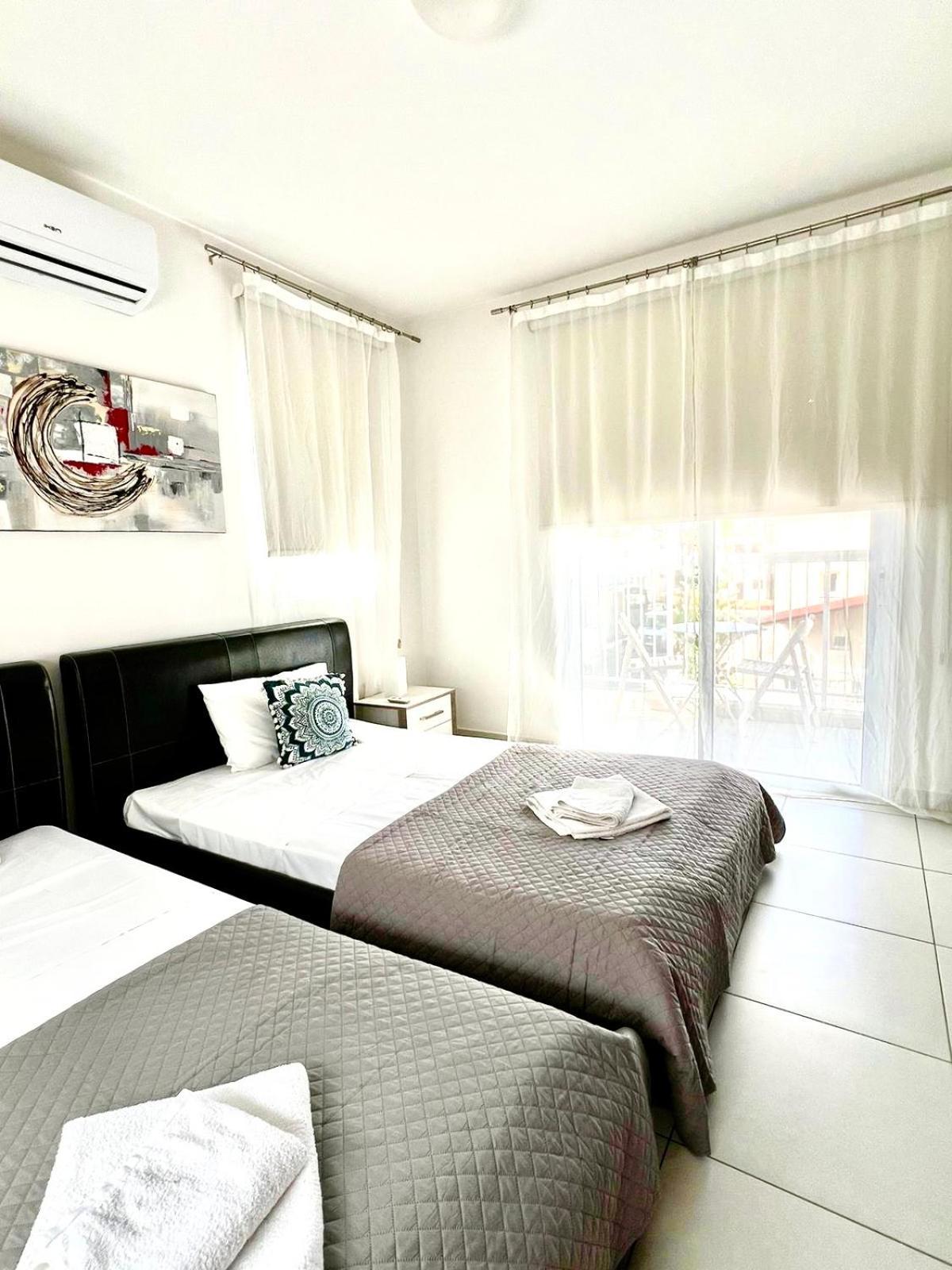 Dafni Villa Ekaterina 3 Bdrm Protaras Bagian luar foto